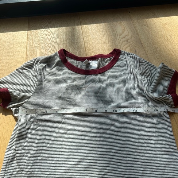 H&M DIVIDED STRIPED SHORT SLEEVE RINGER TEE - S - Picture 12 of 13